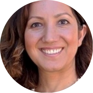 Manija Ansari headshot